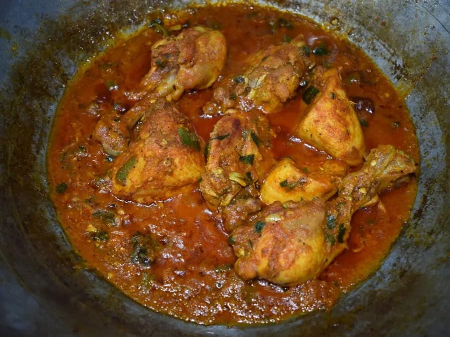 Chicken Karahi (Chicken Curry)