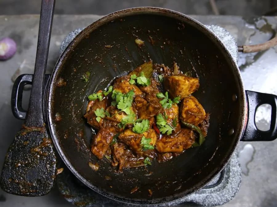 Smoke Chicken Masala (Boneless Chicken Karahi)