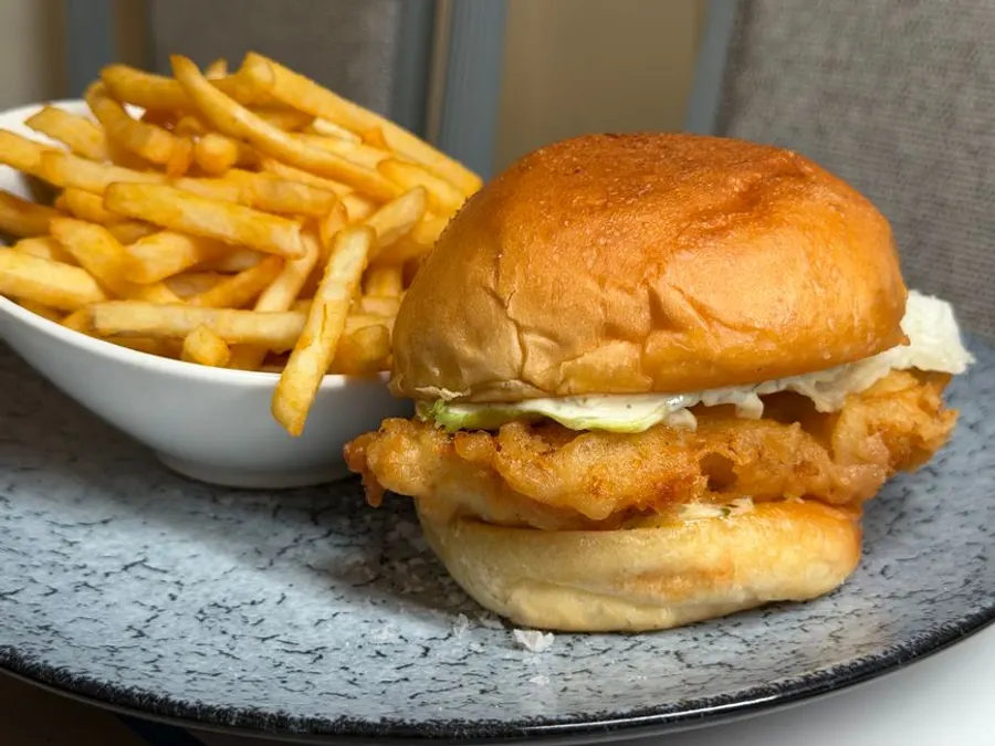 Fish Burger (marinated)