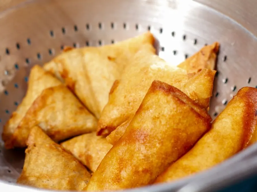 Beef or Chicken Samosa (2 Pieces)