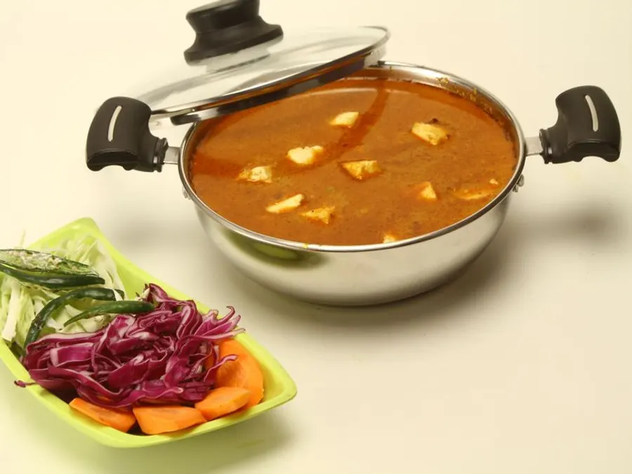Mutter Paneer (Green Pea & Indian Cheese)